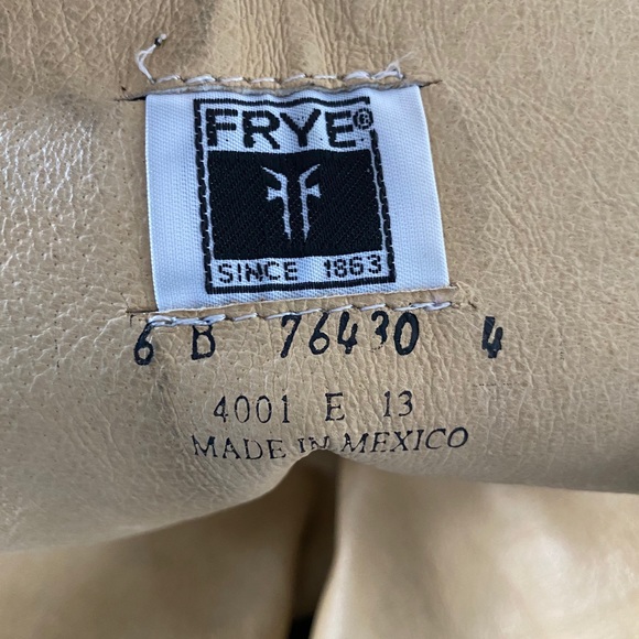 Frye Melissa Button Zip Black Boots, Size 6, EUC - Picture 5 of 5